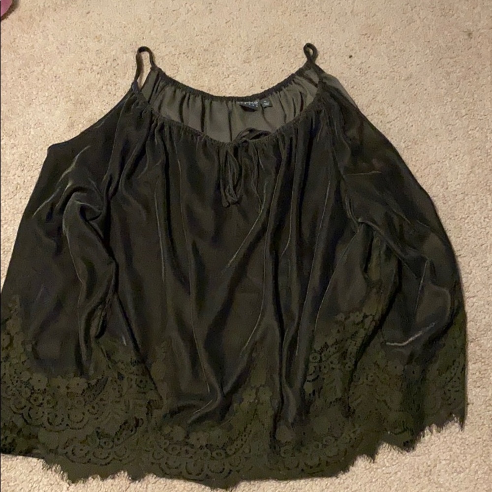 Lacy green shirt